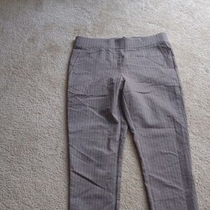 Brown/tan mini houndstooth slim leg pants